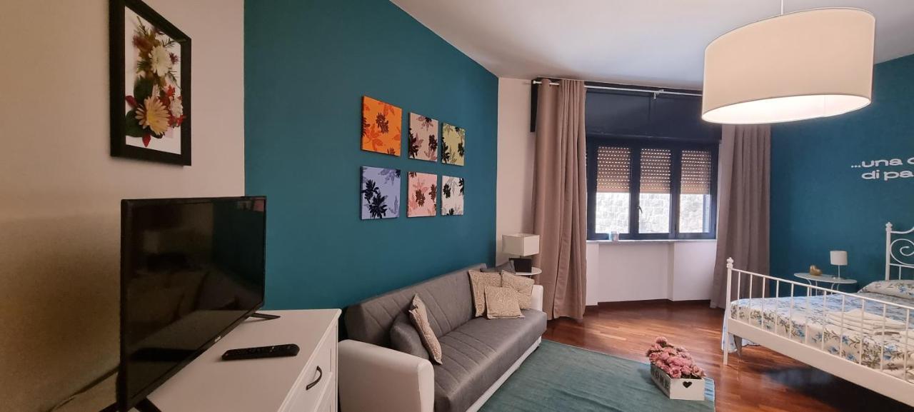 Via Battisti 109 Apartman Caserta Kültér fotó