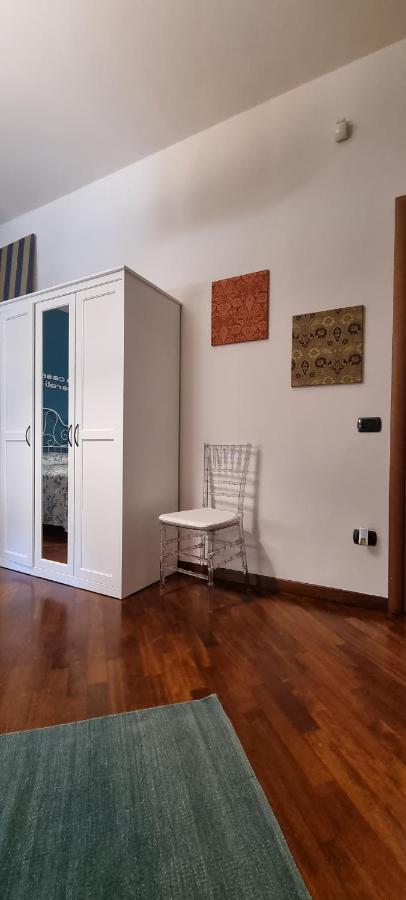 Via Battisti 109 Apartman Caserta Kültér fotó