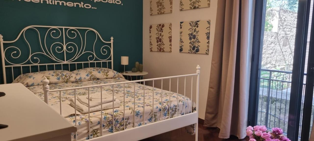 Via Battisti 109 Apartman Caserta Kültér fotó