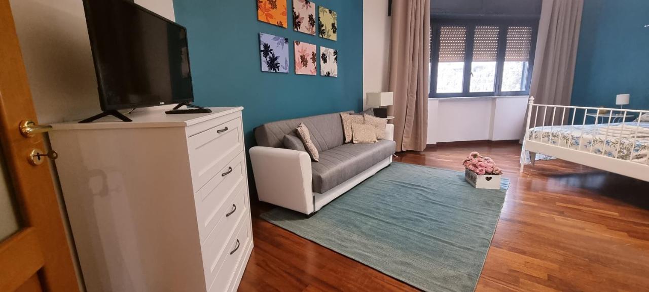 Via Battisti 109 Apartman Caserta Kültér fotó