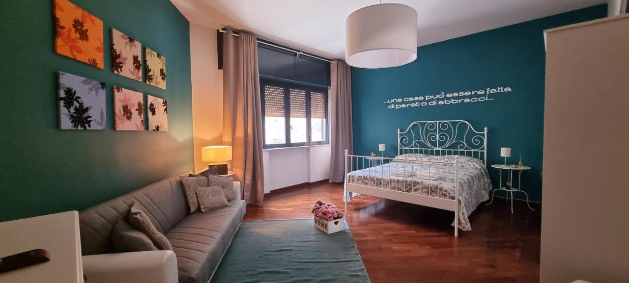 Via Battisti 109 Apartman Caserta Kültér fotó