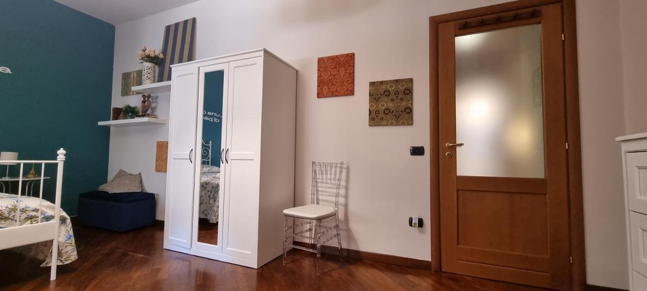 Via Battisti 109 Apartman Caserta Kültér fotó