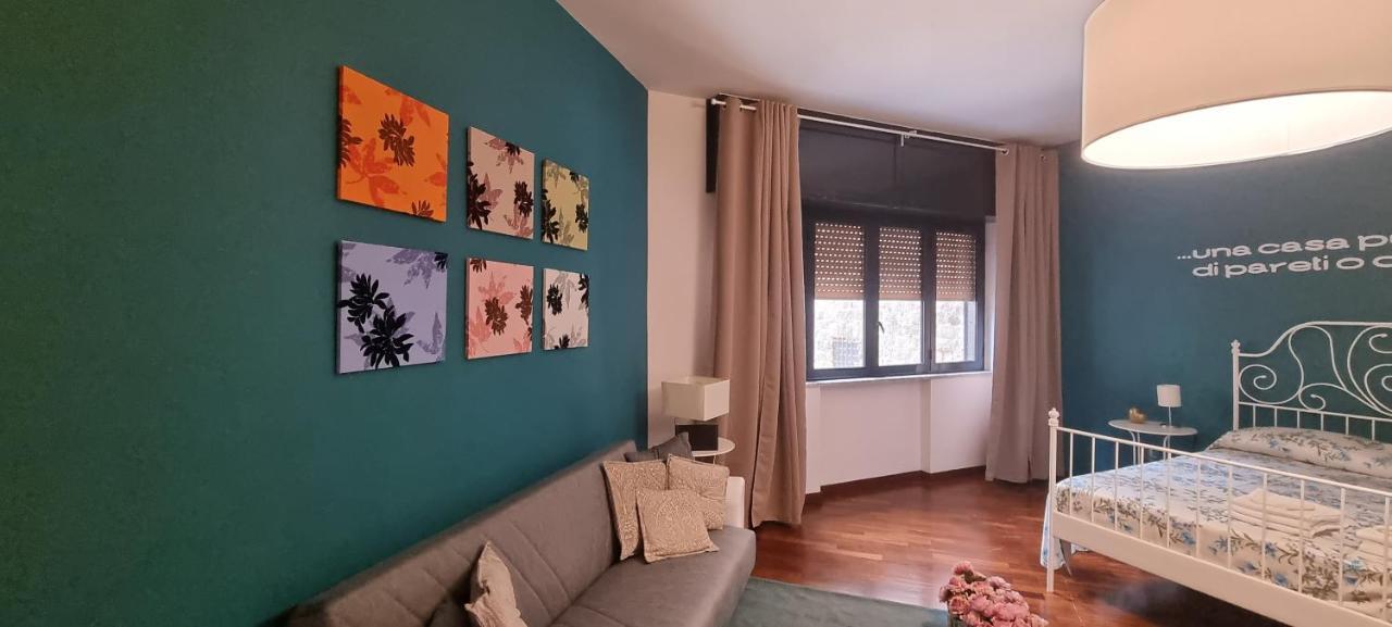Via Battisti 109 Apartman Caserta Kültér fotó